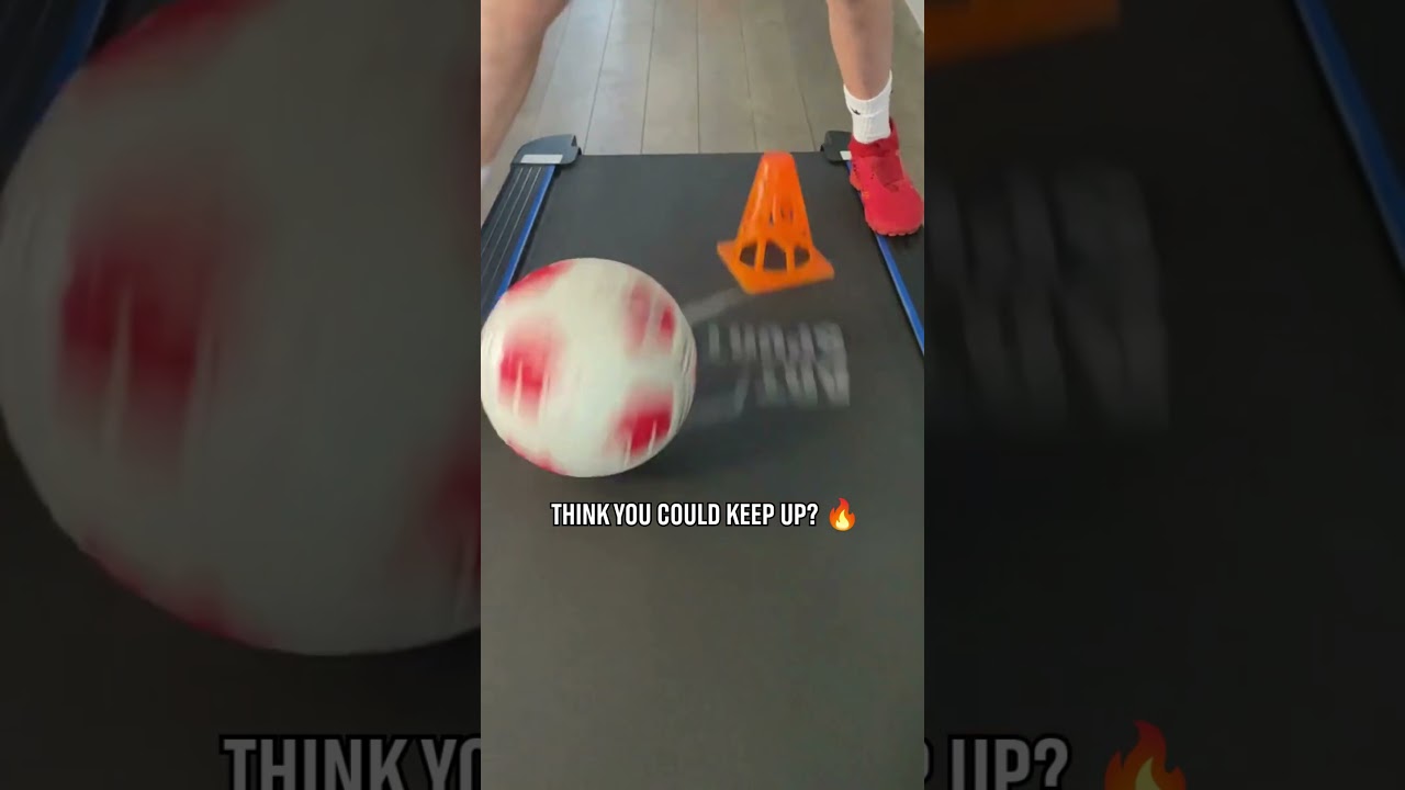 This #football treadmill drill demands flawless footwork. ⚽ 📹: (TT) sherman.skillz15 #Olympics