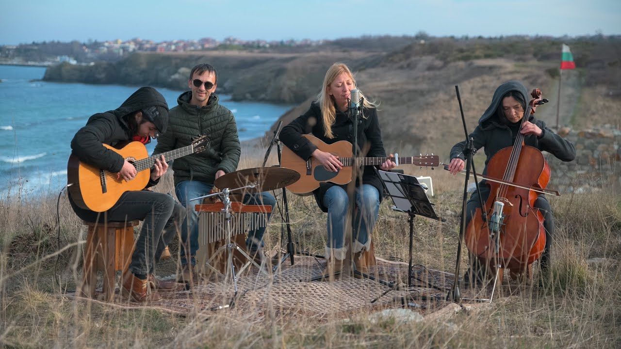 Fallin' - A Cloud Embraced Project