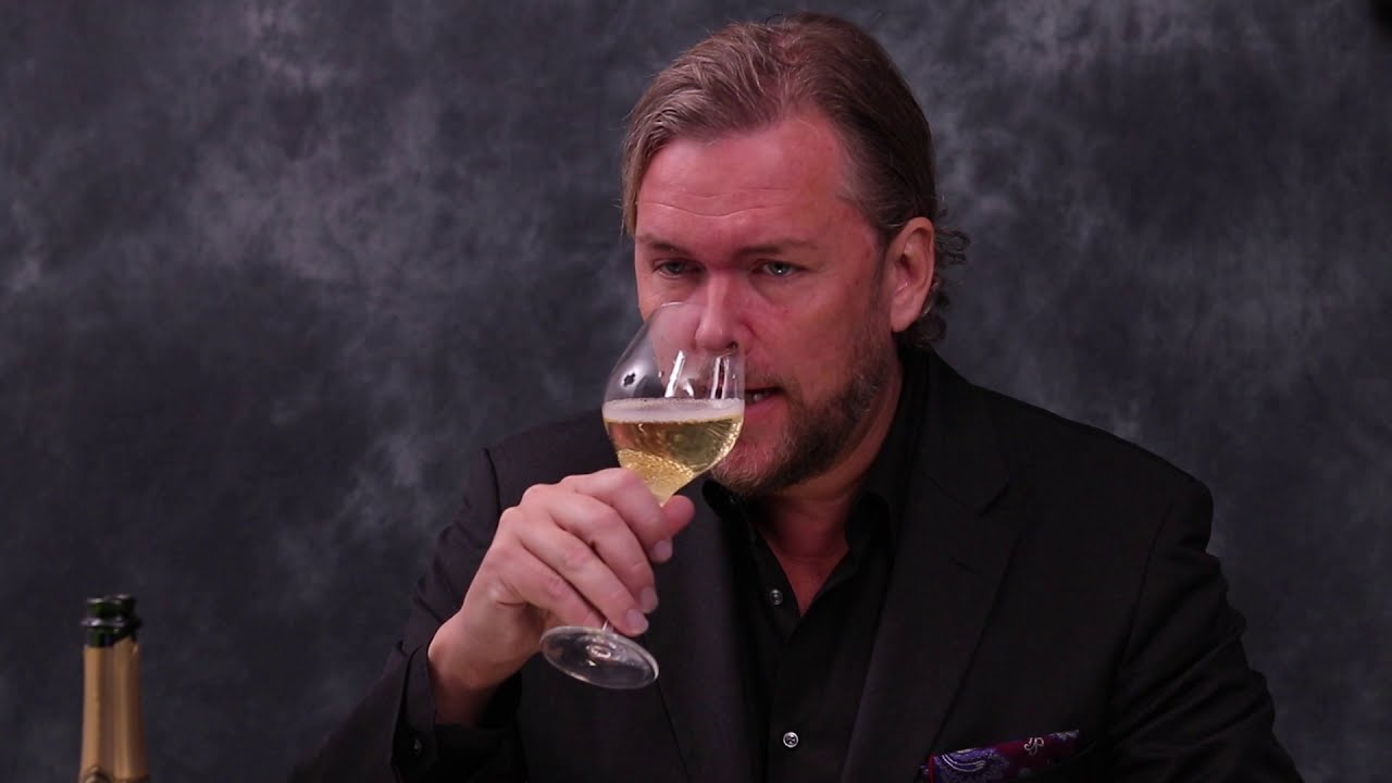 Champagne Deutz - Classic NV - Brut - YouTube