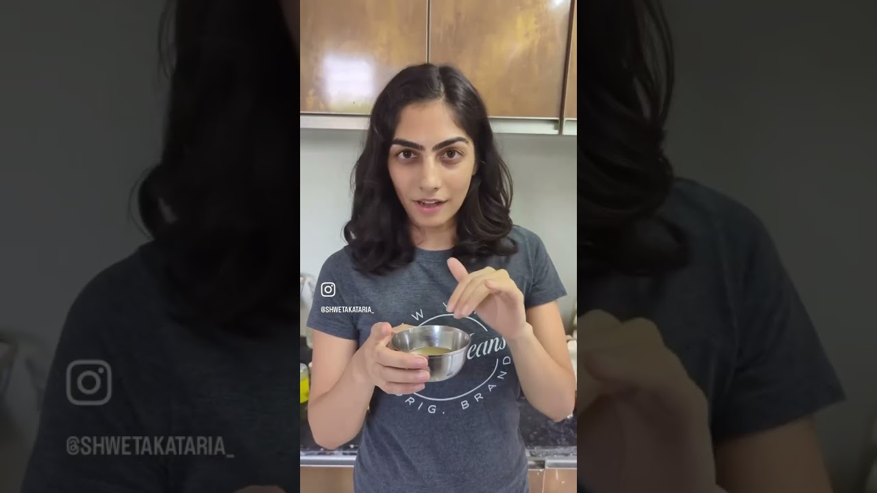 Get rid of fruit flies with this DIY ☝️