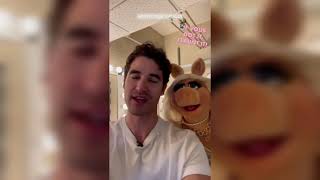 Darren Criss e Miss Piggy - La casa stregata dei Muppets