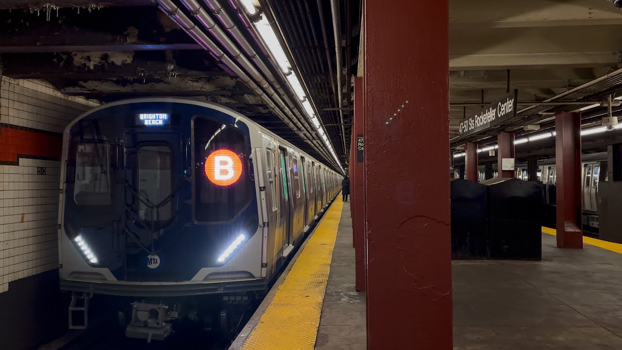 NYC Subway: (B)(D) and (F)(M) Trains @ Rockefeller Center