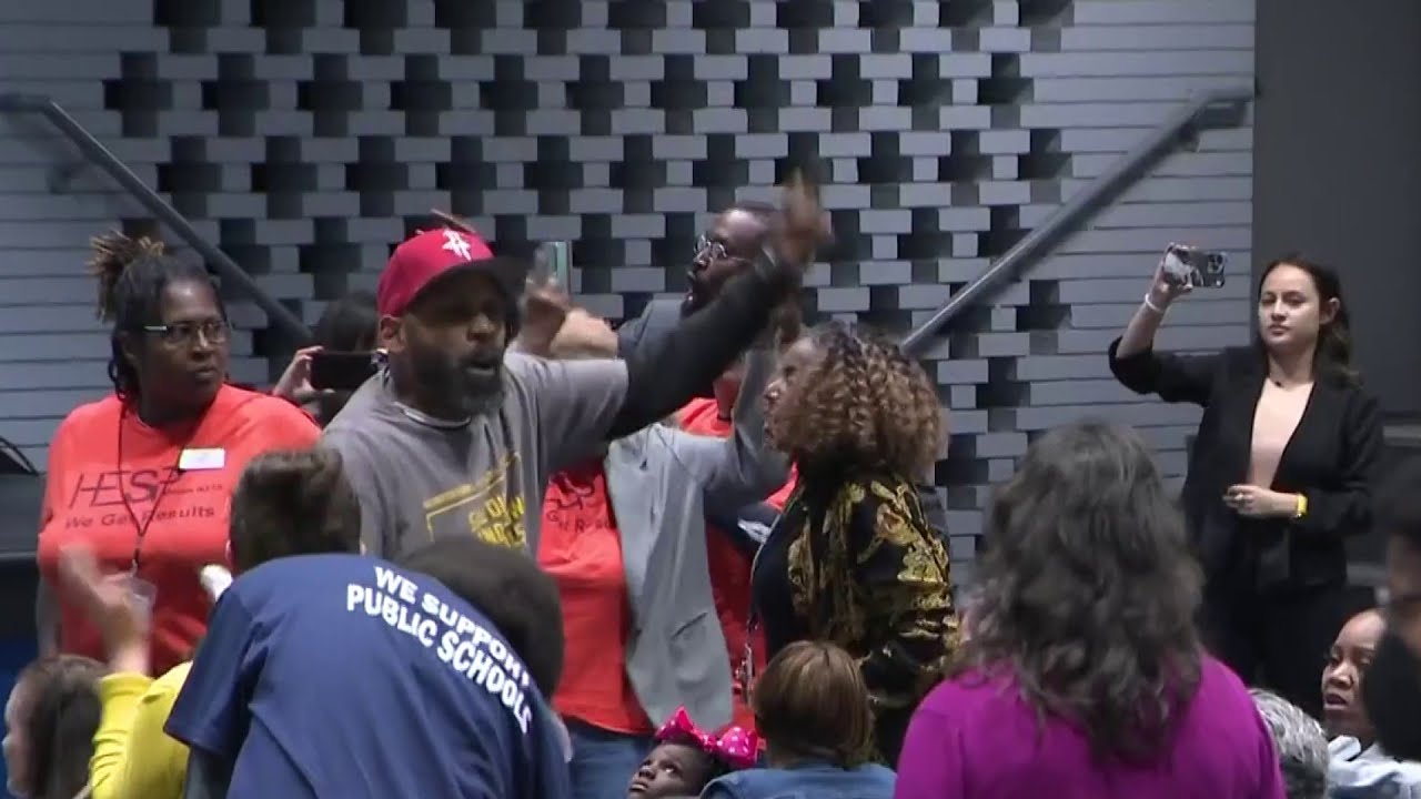 Tempers rise at TEA community meeting on HISD takeover YouTube