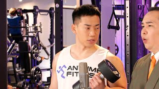 ミルクボーイ、新作漫才「エニタイム」披露　駒場がネタ中に筋トレに夢中！？　『エニタイムフィットネス』キャンペーンCM