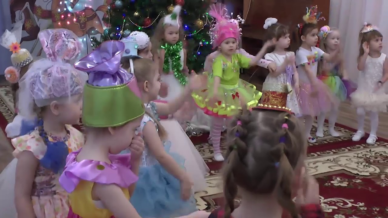 2018 12 26 = НГ 2019 =ДС 15 Карлсон = Танец Хлопушек - YouTube