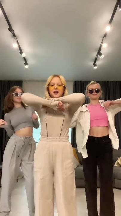 💃🏼👯‍♀️ #карамелькины #амелька - YouTube