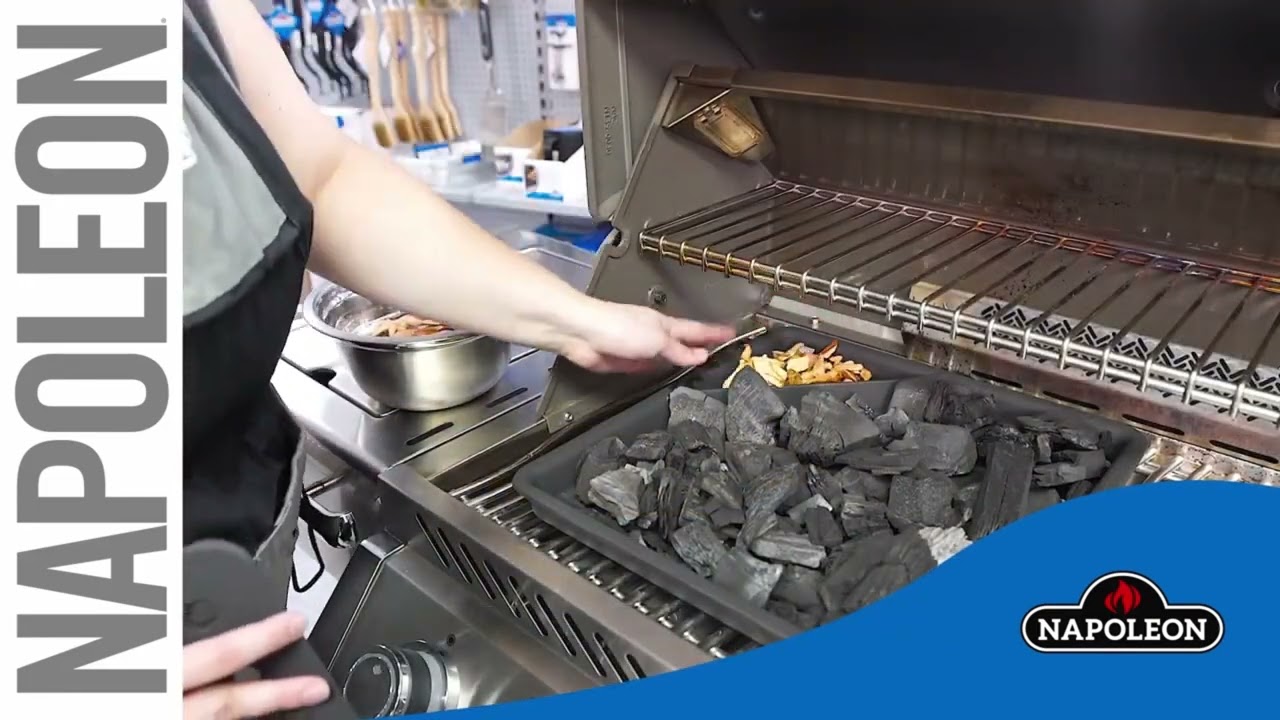 Napoleon Μαντεμένιος Δίσκος Κάρβουνων και Καπνίσματος για Ψησταριές Υγραερίου