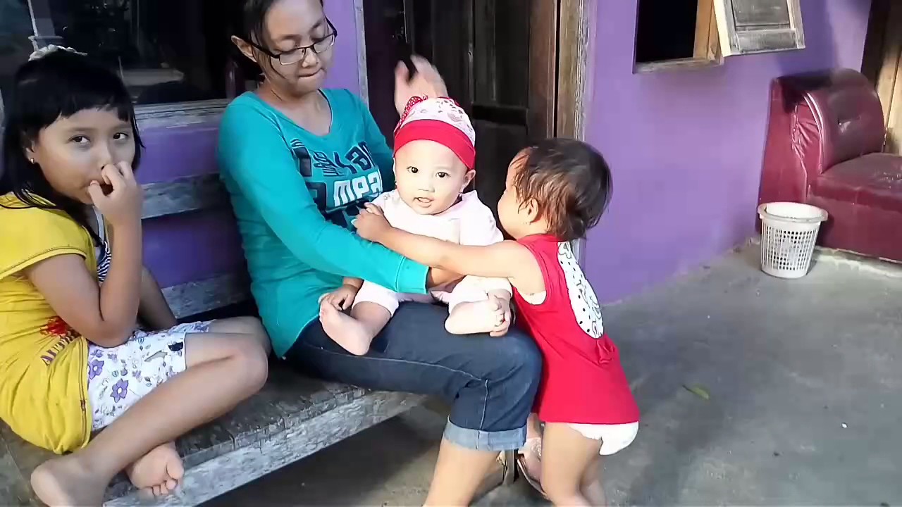 Sudah minta adik kayake.....hehe game terbaru offline 2019