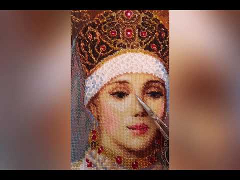 Боярышня с подносом от Золотые ручки.