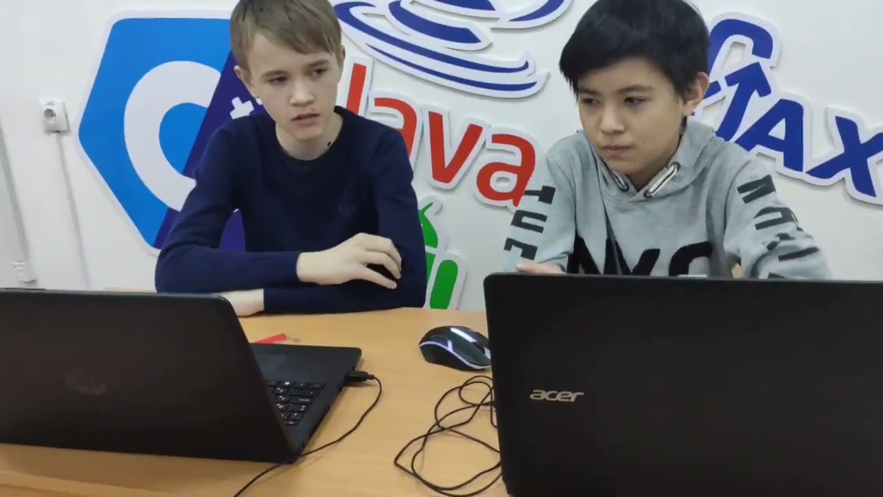 Мобильная интелектуальная игра «Discover and Travel»