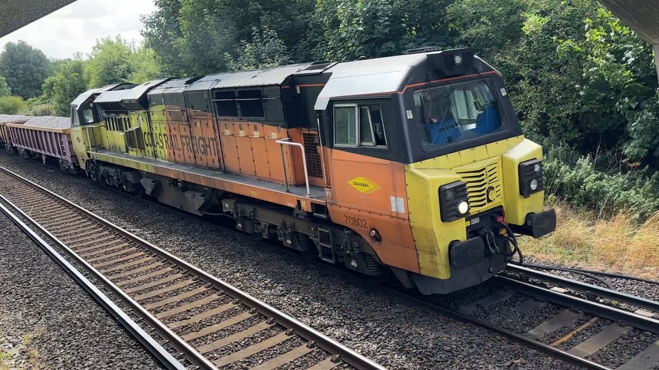 Class 70 | 70802 | Two Tone | Colas Rail Freight