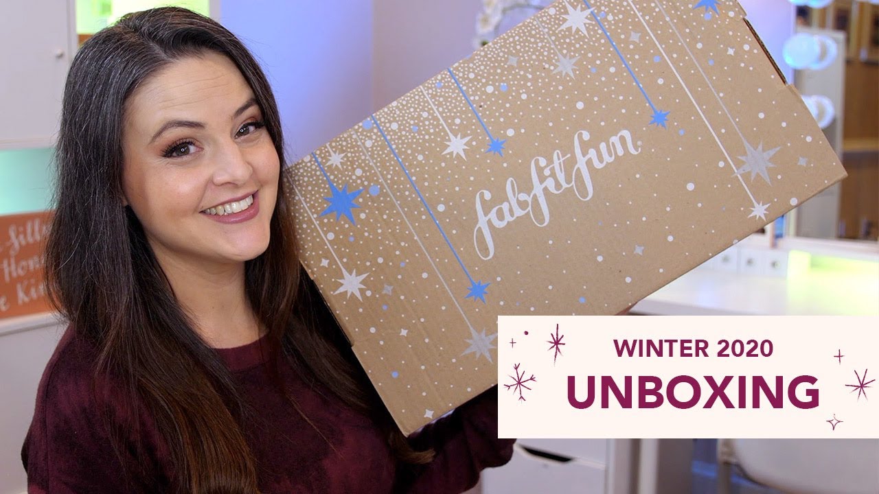 Jen Luvs Reviews Shares Her Winter 2020 Box! | FabFitFun Unboxing