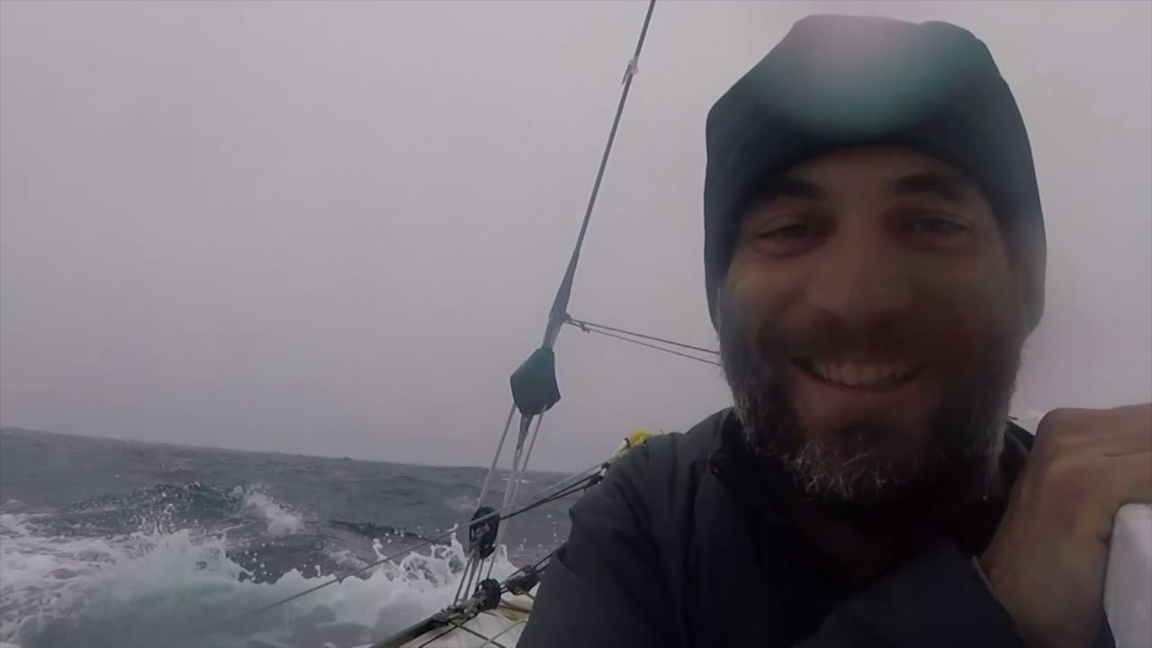 J68 : Ambiance pot de départ dans les Mers du Sud pour Fabrice Amedeo / Vendée Globe