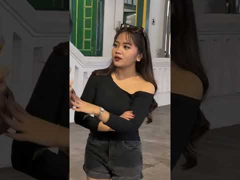 snake prank on beautiful girl