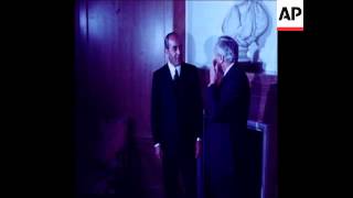 SYND 19 2 75 PRIME MINISTER OF EGYPT MEETS WILSON IN LONDON