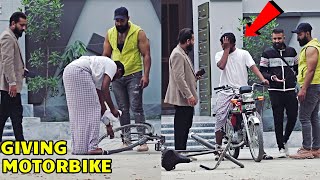 GIVING MOTORCYCLE TO DOODH WALA !!