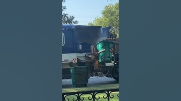 Pete 520 Labrie Automizer Garbage Truck 100406