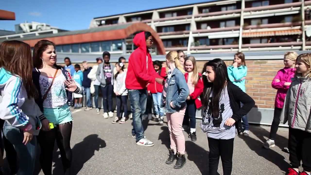 Flashmob Stovner Senteret - Dansens dag 2012