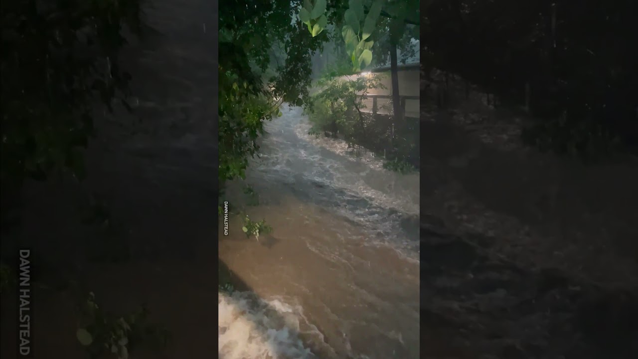 Devastating Australian Floods Caught On Camera 😢