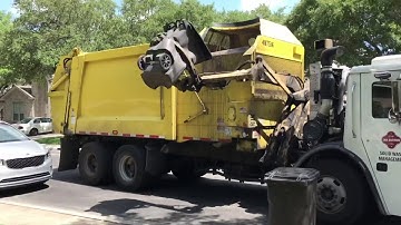 Summer: Mack LEU Heil Durapack Python 487516 On Trash