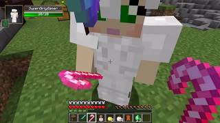 GamingwithJen sings her intro
