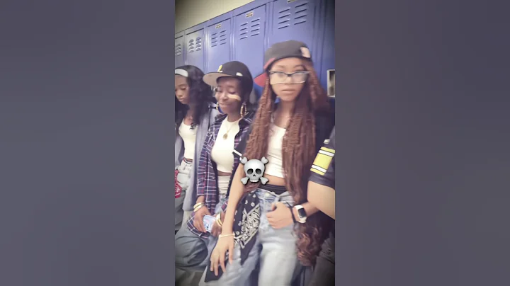 Dressing Like The 90s Girls🤯☠️#shorts