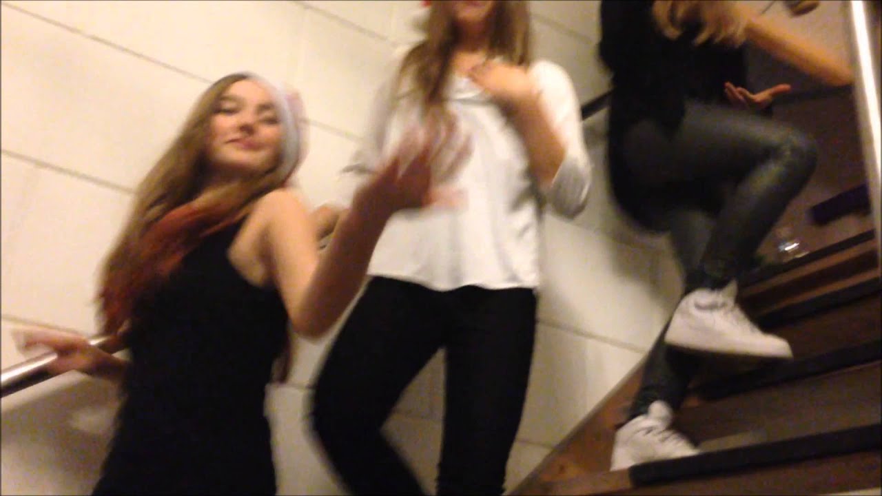 Kerst-lipdub van Dans 7   l Dansschool L2D l 2013 l