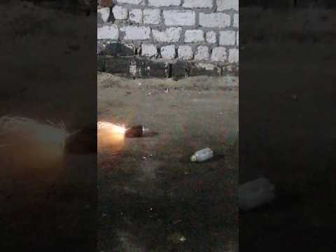 انفجار كنز من الديناميت عيد سعيد