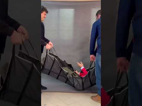 برانکارد پارچه ای برای جابجایی افراد آسیب دیده توی هر کیف و ماشینی لازمه