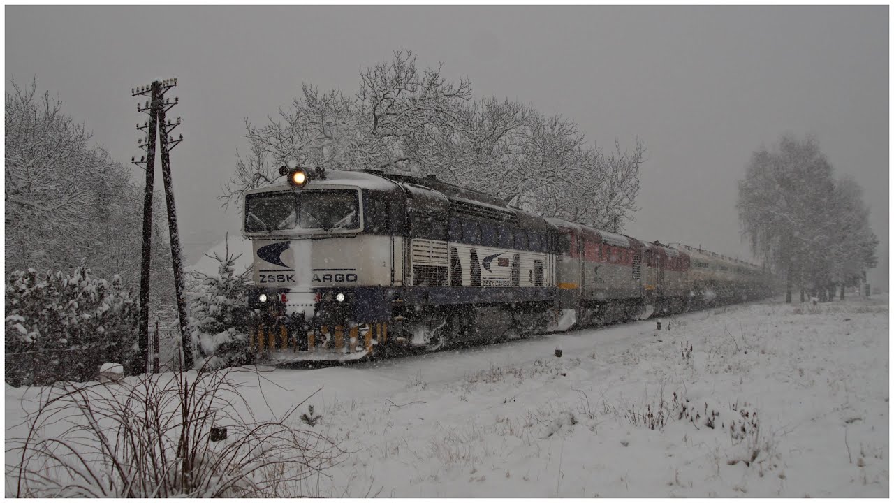 4  Bardotky a zasnežený Ekocell Expres v Prievidzi 