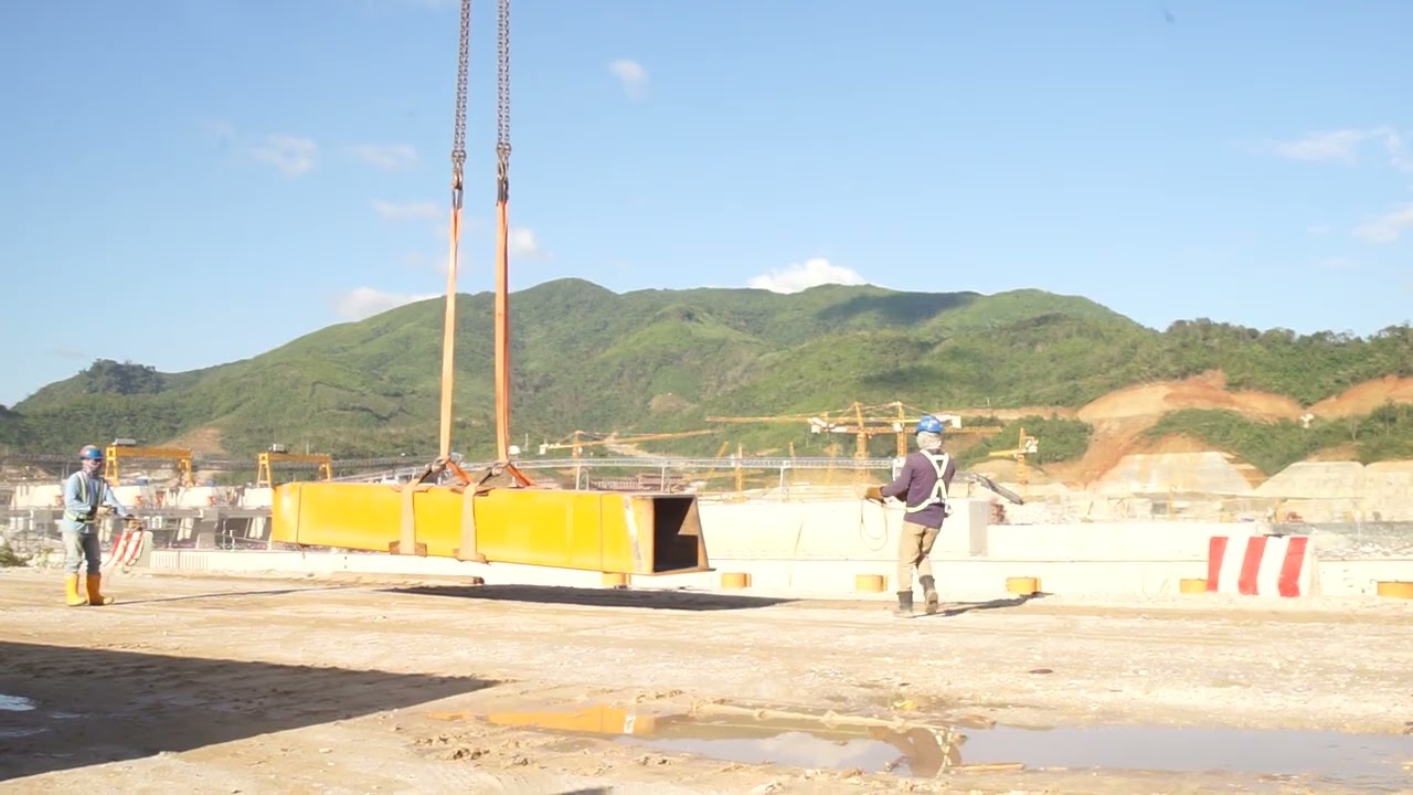 KOBELCO 400T CRAWLER CRANE 6