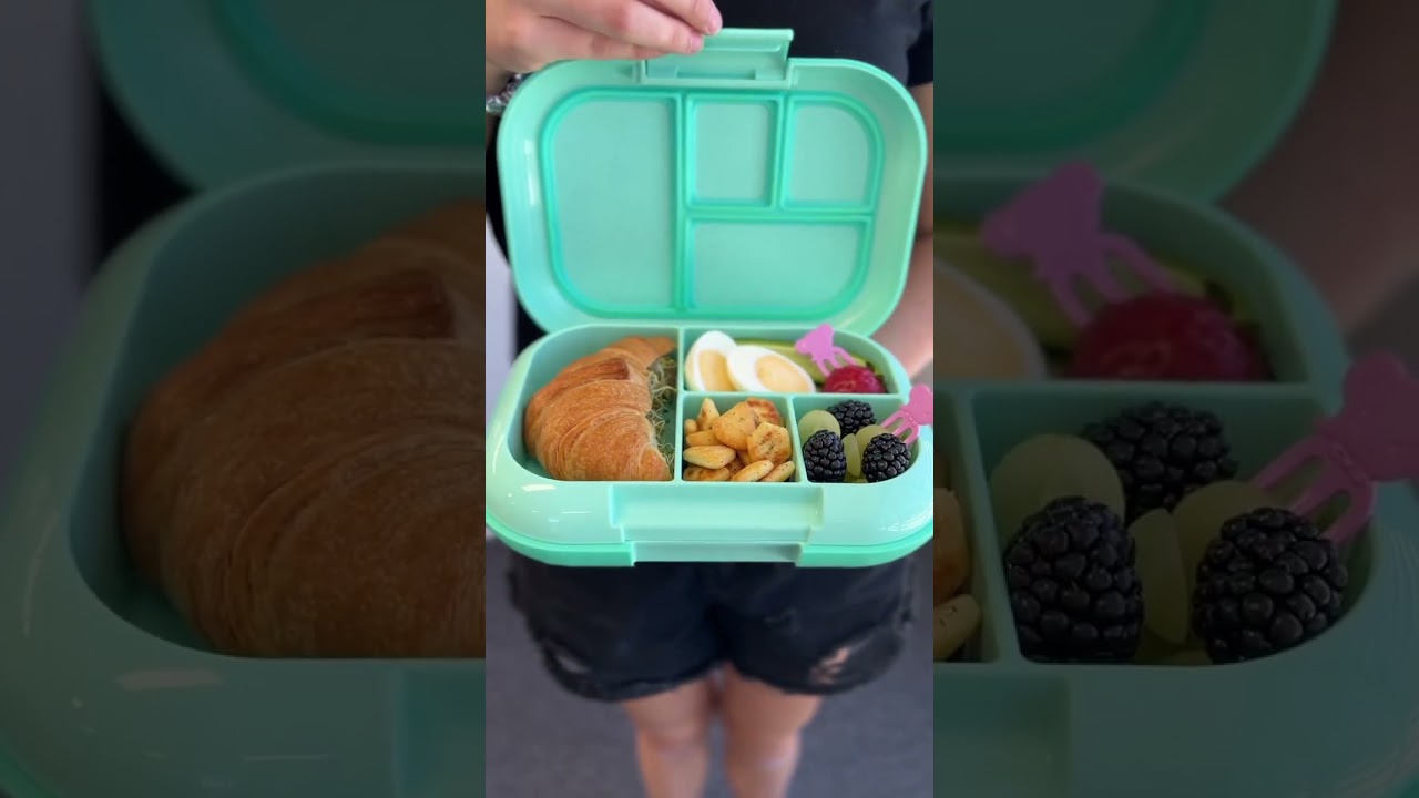 A warm and soggy lunch? Never heard of it! 😎👌 Using our Bentgo Kids Chill  Lunch Box, @elizabethleiigh highlights its insertable ice tray…