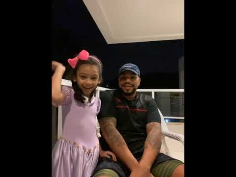 Fé pra tudo 🙏🏽 amém Vem aí álbum BREEZY e documentário