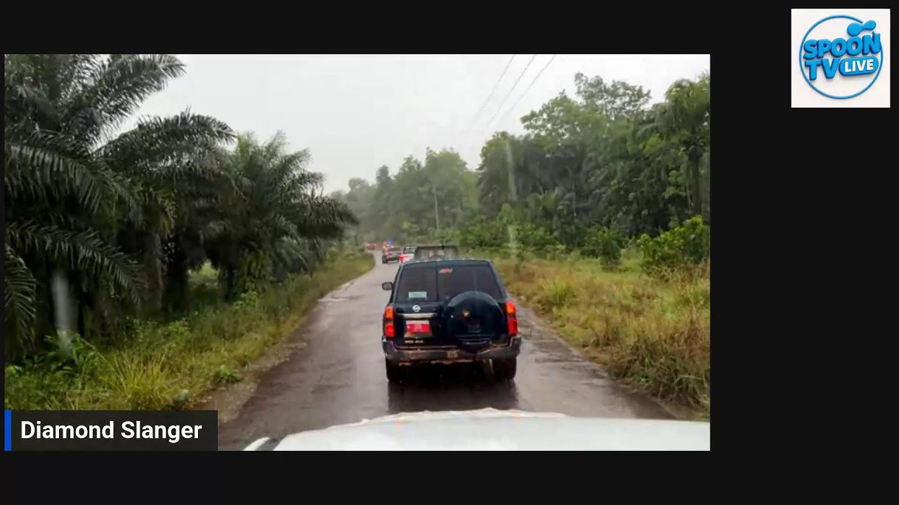 Transportation of the first batch of yellow machines from the Freeport of Monrovia.