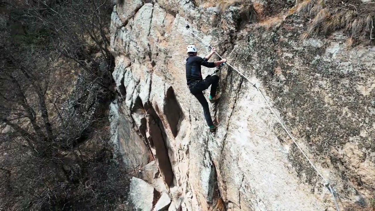Discovero.tv: Via Ferrata "Knott" Klettersteig Naturns Hoachwool Südtirol Vinschgau Meran