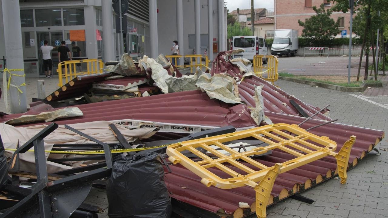 Maltempo, paura e danni a Bondeno per il violento temporale: 