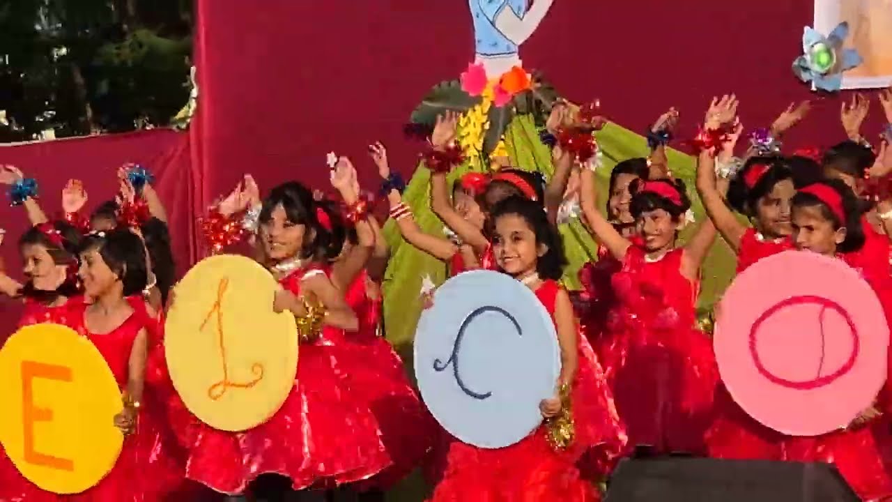 Ежегодный танцевальный вечер в честь Дня основания KVS