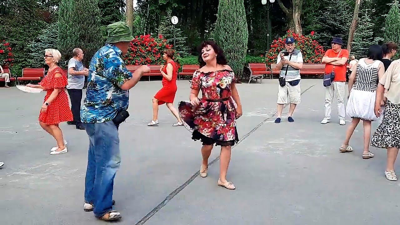 ??БЕГИ,ПОКА НЕ ВРАГИ???????????? - YouTube