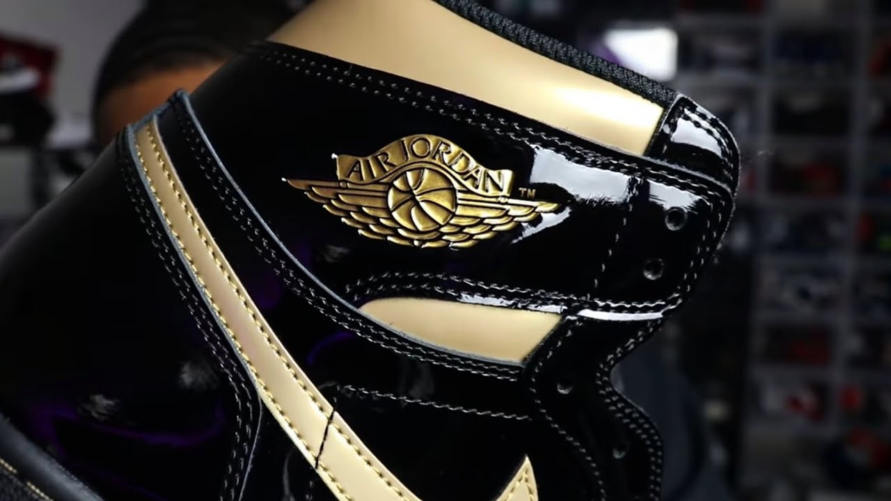 LIMITED AIR JORDANRETRO 1OG BLACK AND GOLD PATENT Nike Air Jordan 1 High OG Metallic Gold Patent BRED Women Sz  main image 4