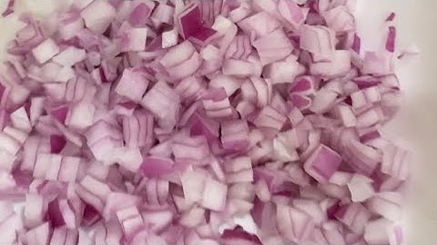 Dicing onions using KITCHENAID dicer food processor attachment KSM2FPA dicing kit honestreview #asmr