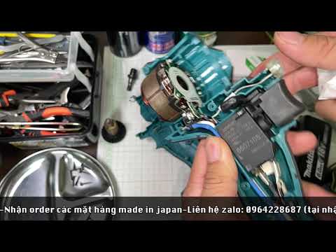 Video: Làm thế nào để bạn tháo rời một pin Makita?