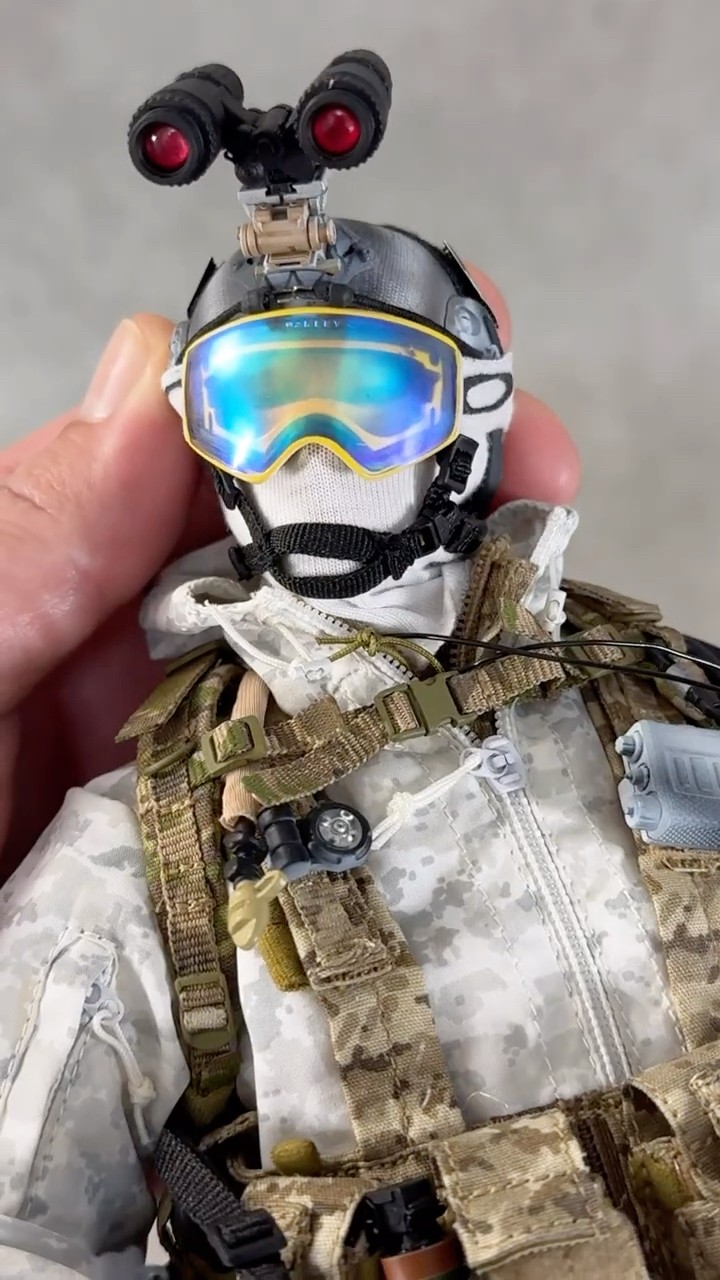 1/6 scale NSW - Winter Warfare Gunner - YouTube