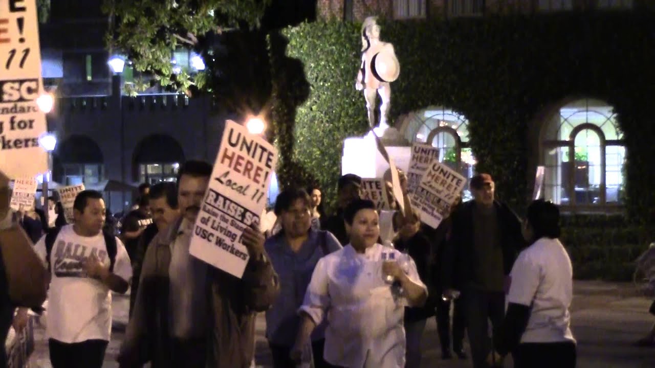 USC Students And Workers Protest Low Wages