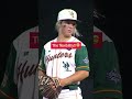 Sabrina Robinson does the splits to get the out! 🤯