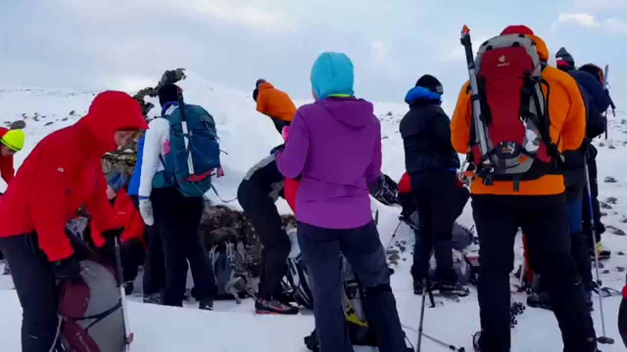 Botnssúlur - Vesturtindur með Fjallaleiðsögumönnum febrúar 2016 — Botnsúlur — video poster
