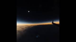 Солнечное затмение из самолета