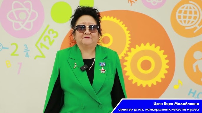 Лесби топтық порно Әйелі страпон порно