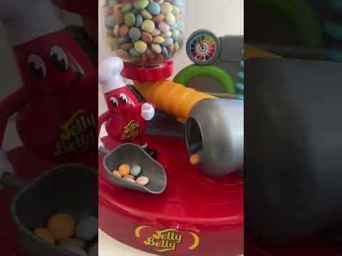 Satisfying ⭐️🍒⭐️to play my Mr Jelly Bean Dispenser 🫘 ⭐️💥with Smartiesmini #ASMR #shorts