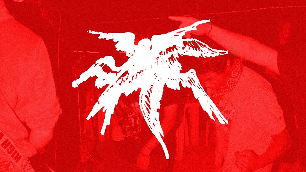 Trash Poll - GAROTA ALTERNATIVA