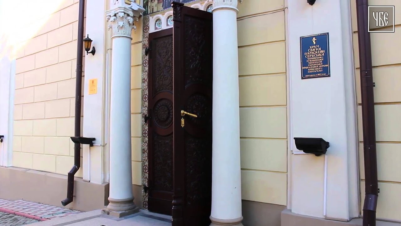 Встановлено нові двері у кафедральному храмі Пр.Параскеви Сербської